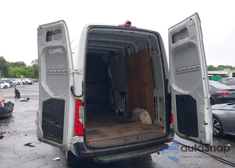 2022 Mercedes-Benz Sprinter 2500 Standard Roof V6 from USA, damaged, VIN W1Y4EBHY5NT084472